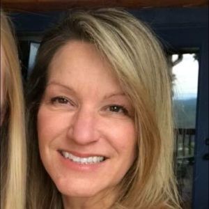 Meet your Posher, Dee